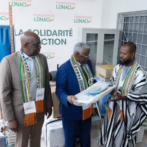 social-la-fondation-lonaci-remet-du-materiels-medical-a-plusieurs-etablisse_wav3ferlm8q